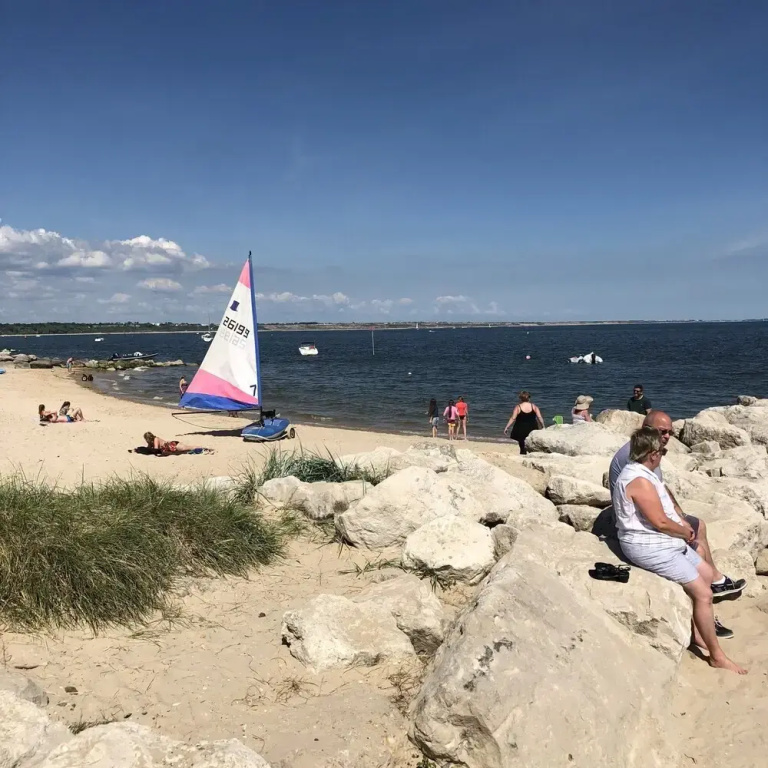 Beach & Waterfront