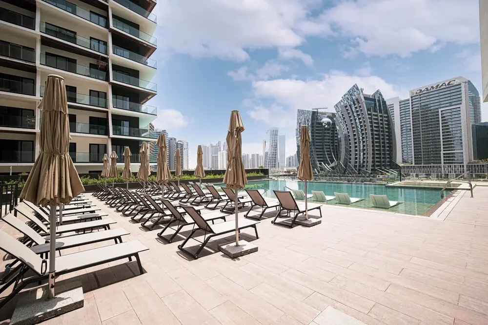 Waves - The Suite Dubai Luxury Studio Waterfront Living