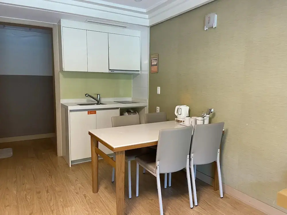 Standard Family room with park view