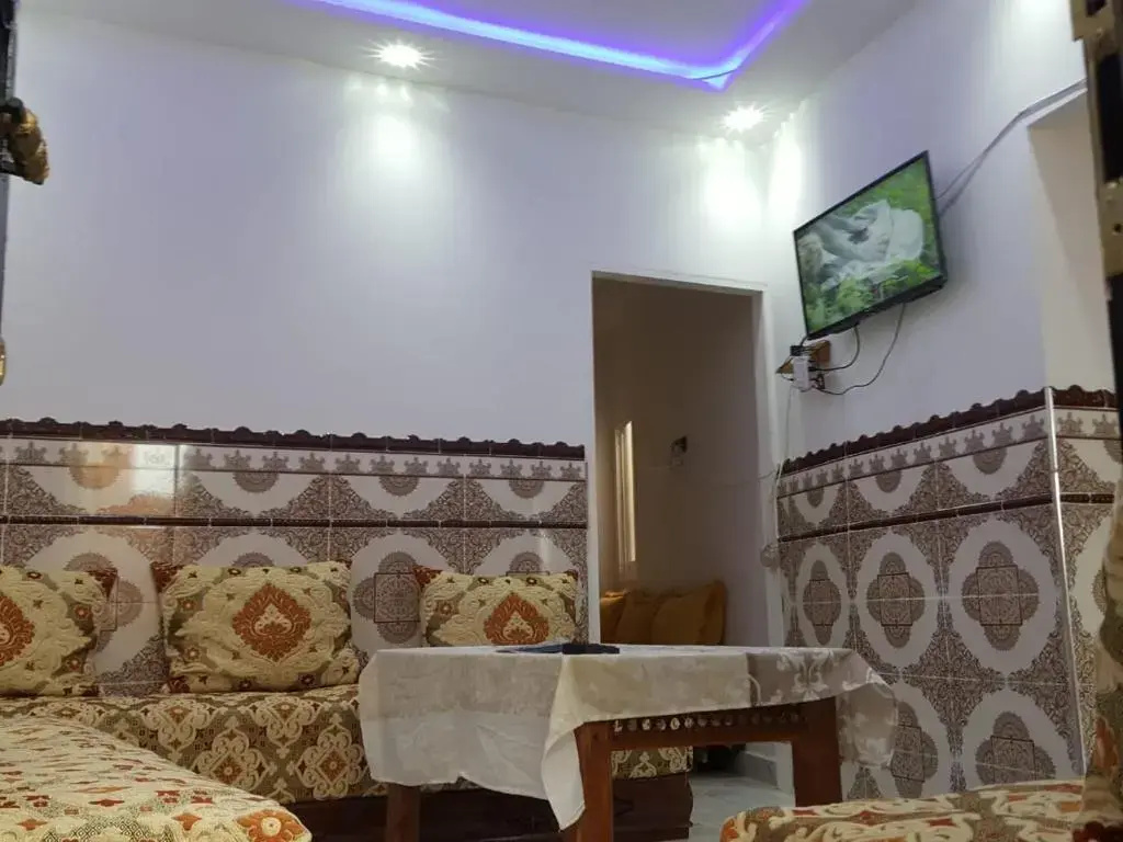 شقة مفروشة للكراء على البحر بمرتيل
