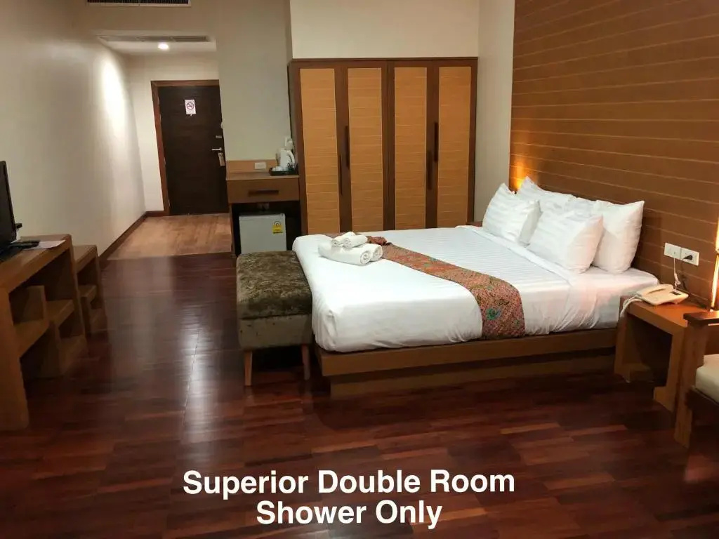 Superior Double room (full double bed)