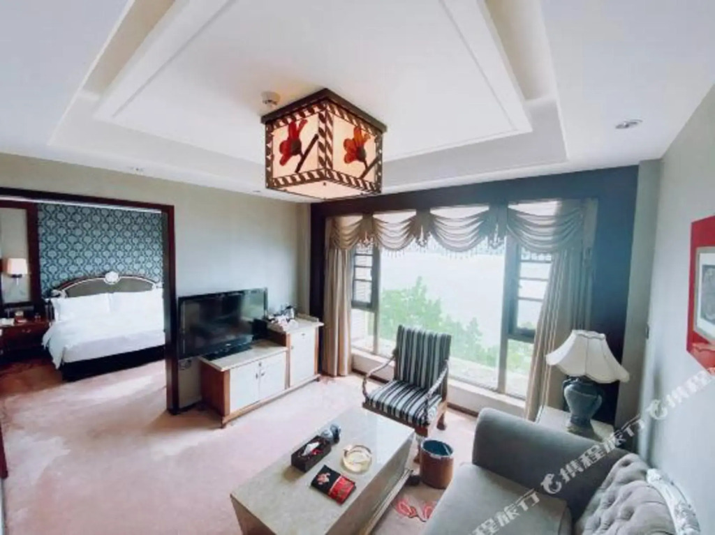 Qionghai Saibo House Hotel