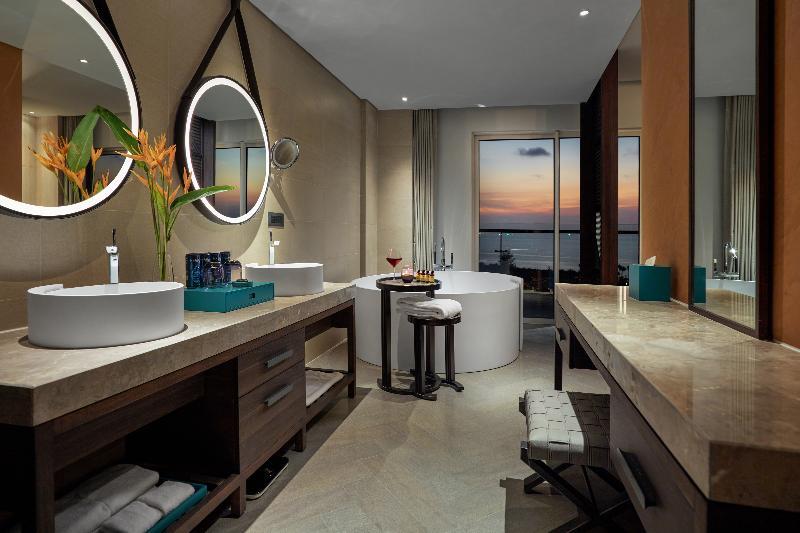 Pullman Phu Quoc Beach Resort