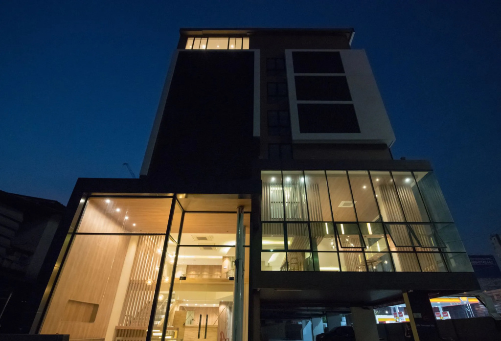 Narra Hotel — фото