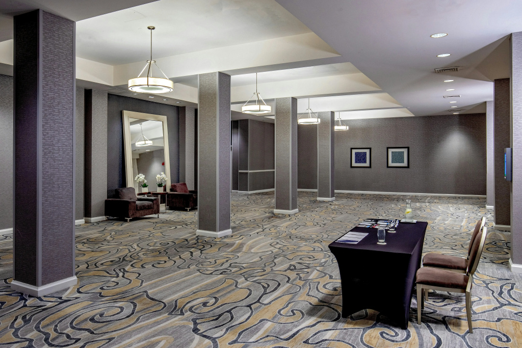 DoubleTree by Hilton Chicago - North Shore Conference Center - Général