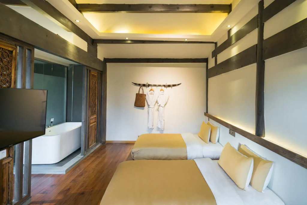 Superior Double Suite (twin beds)