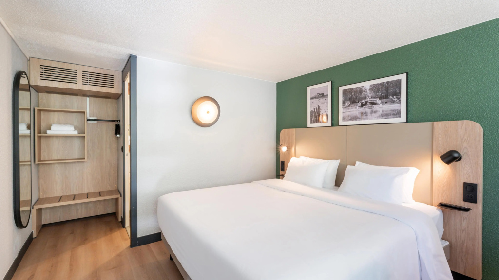 Superior Double room (full double bed)