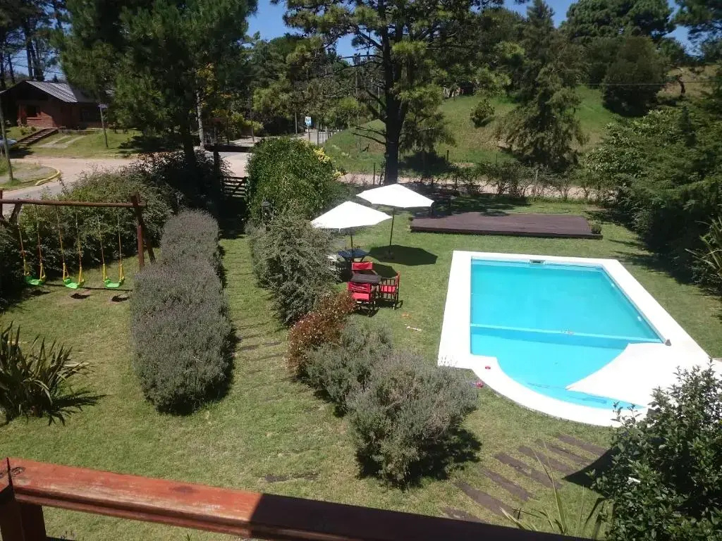 Apartment with pool view