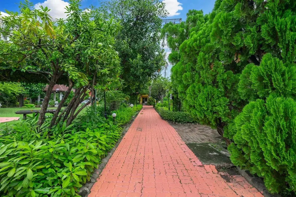 Коттедж Deluxe c 1 комнатой в Bangkok Rama Hotel