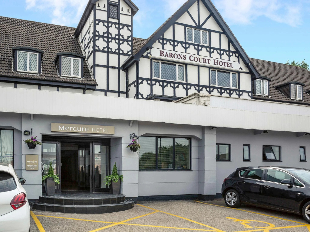 Barons Court Hotel