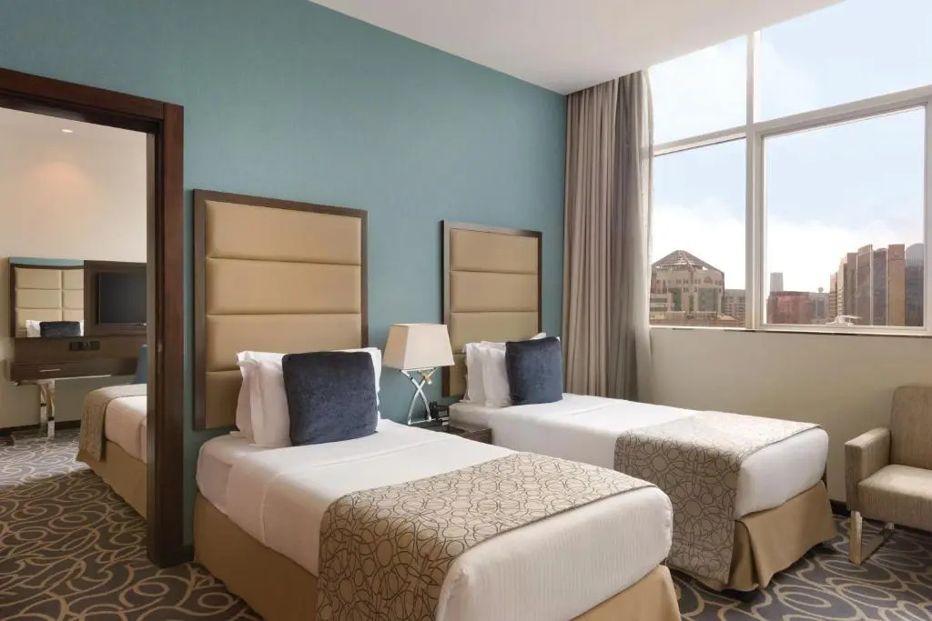 Deluxe Double room with partial sea view (twin beds)