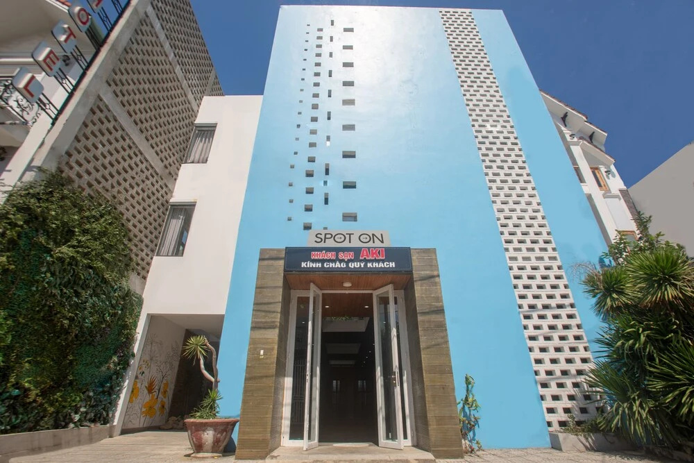 Spot on 891 Aki Hotel