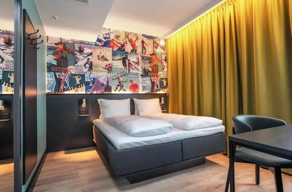 Standard Double room (full double bed)