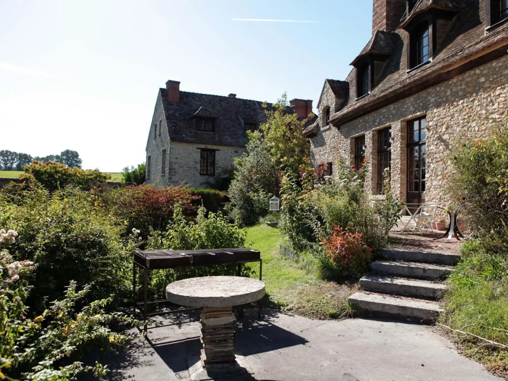 Le Logis D'arniere