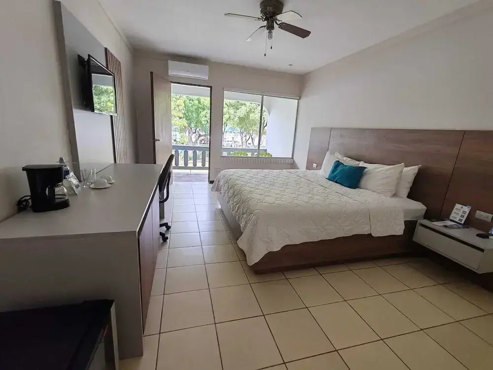 Puerto Azul Residences - фото 2