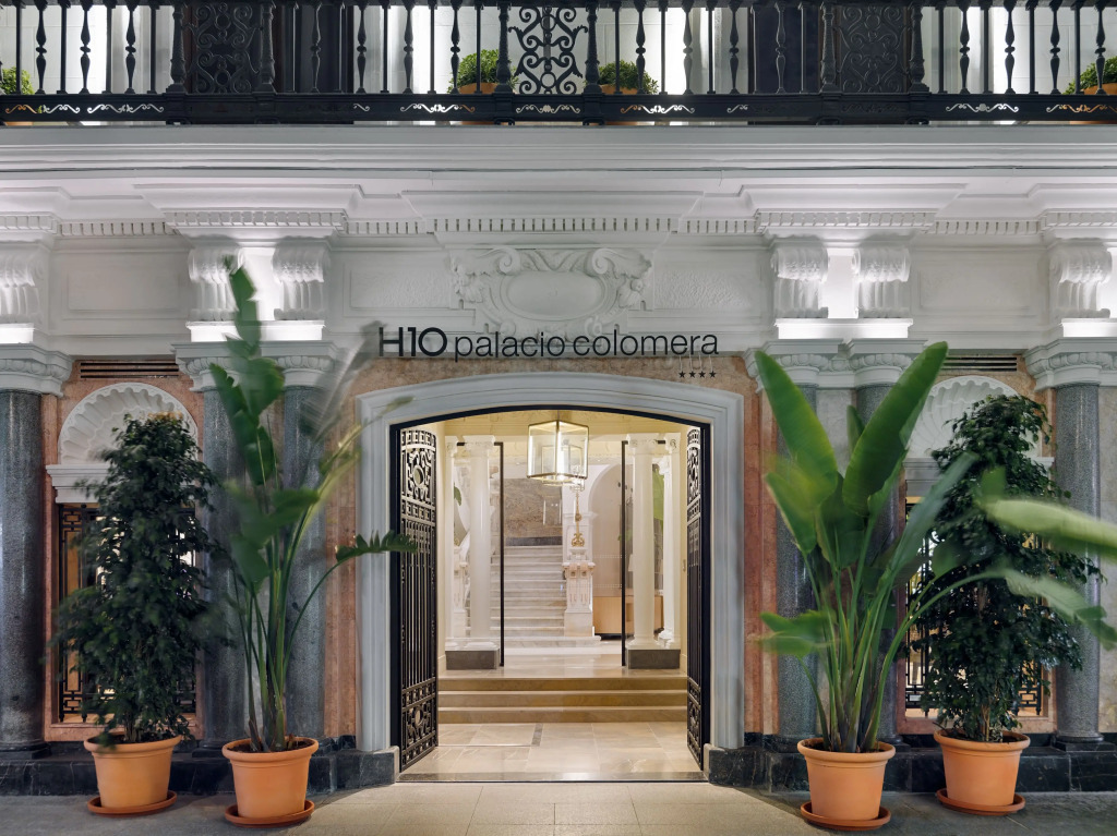 9. H10 Palacio Colomera