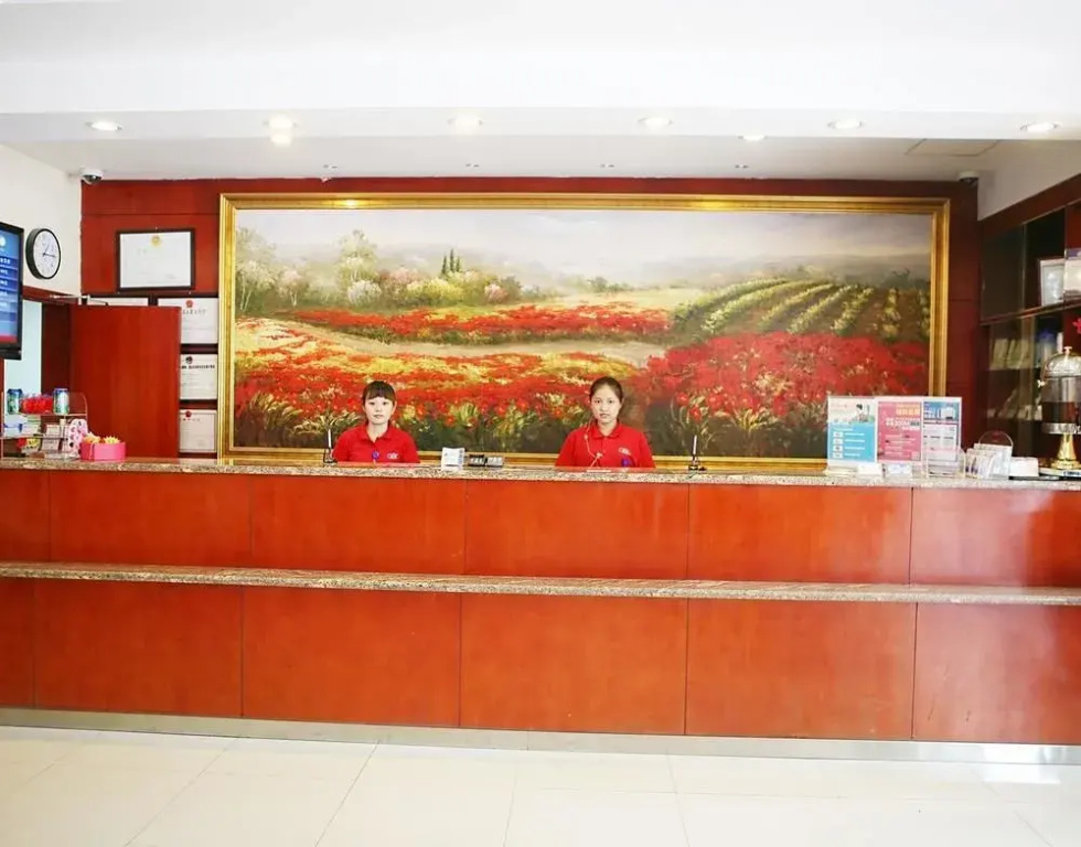 Lobby & Reception