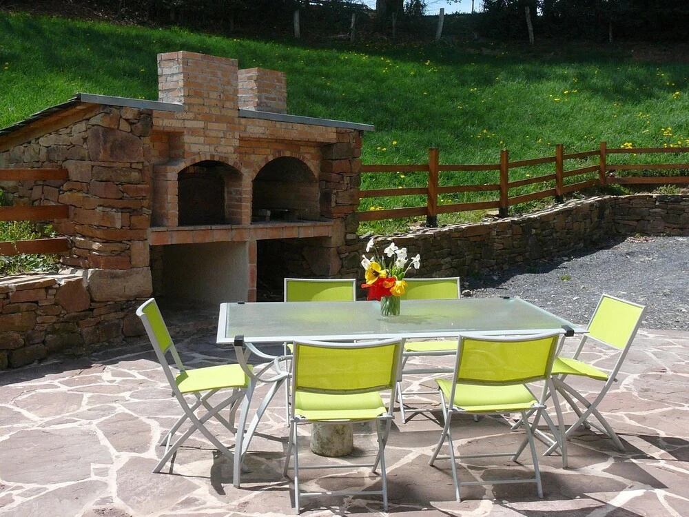 Mansion With 2 Bedrooms in Pousthomy, With Wonderful Mountain View, Furnished Terrace and Wifi