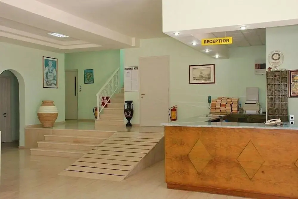 Lobby & Reception