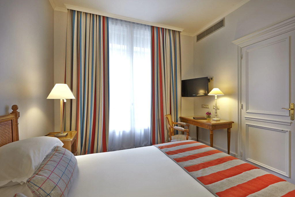 Royal Hotel Paris Champs Elysées - Général