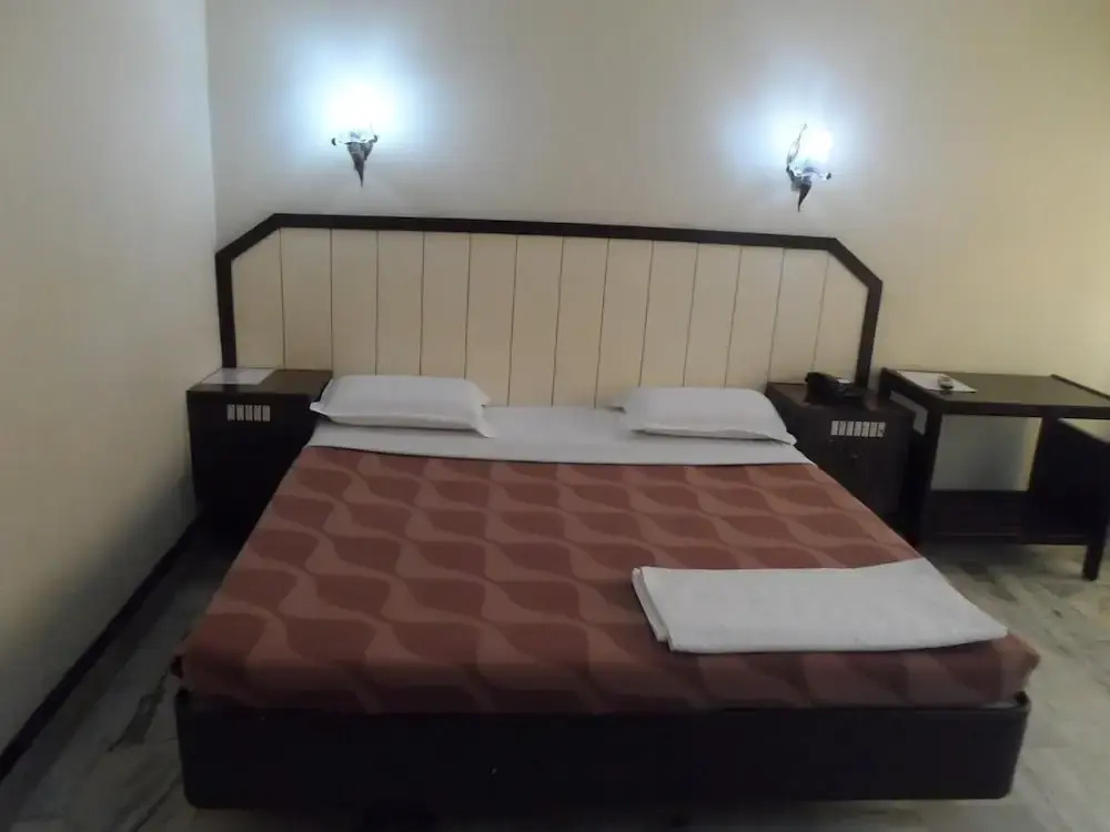 Hotel Sivapriya - Chambres