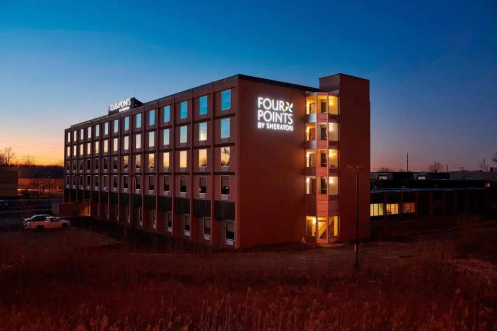Clarion Hotel & Conference Ctr