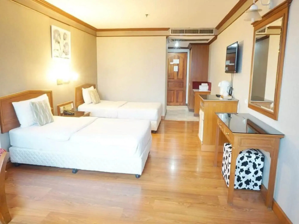 Lobby & Reception