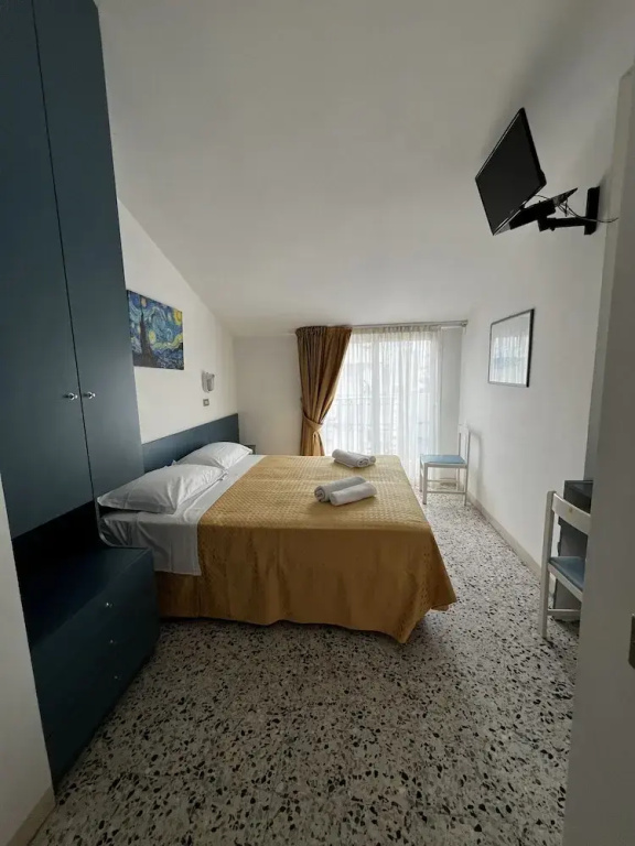 Superior Double room (full double bed)