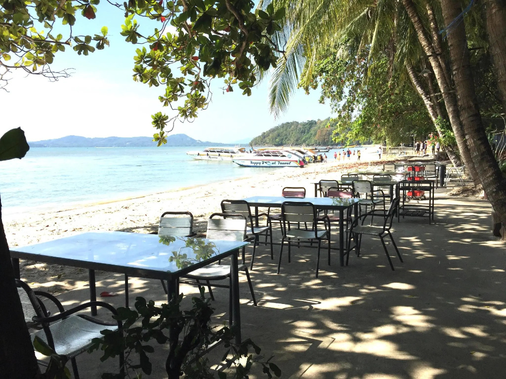 Beach & Waterfront