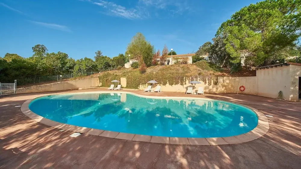 Afficher la photo 6 — Cottage in Corsica With Garden Terrace