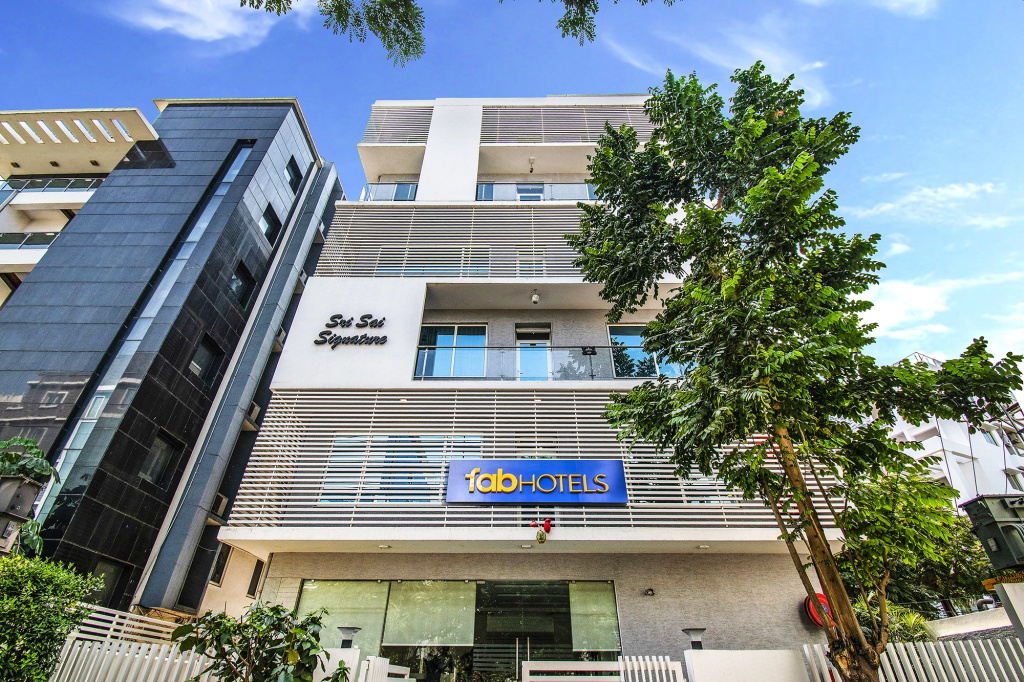 Fabhotel Pearl City