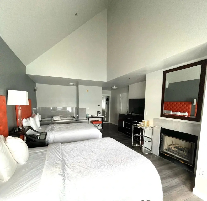 Premium Quadruple room