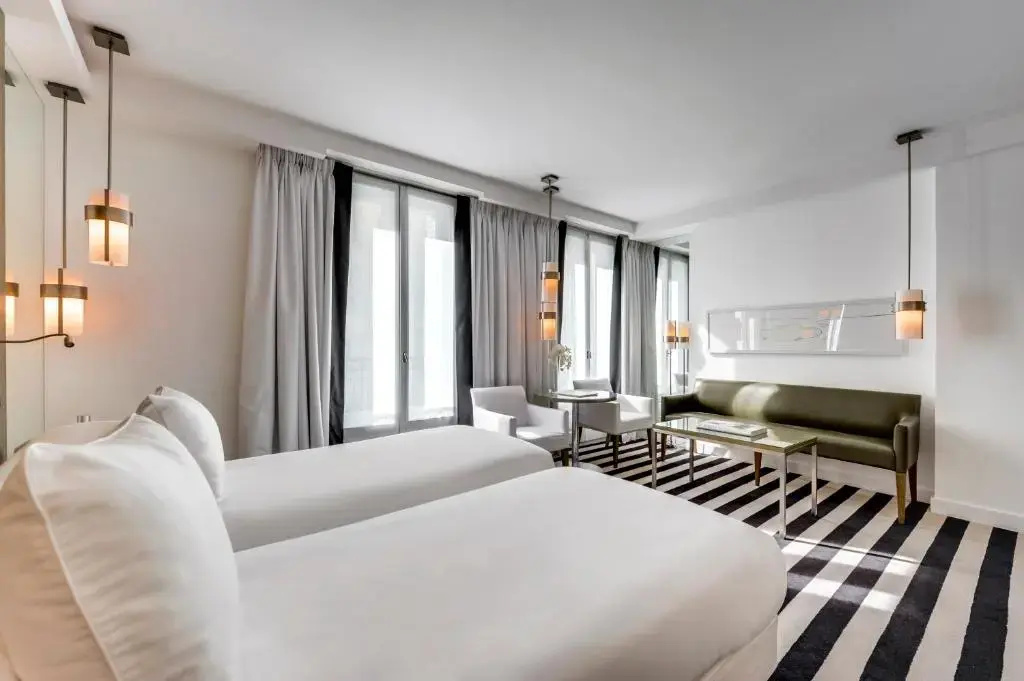 Hotel Le A 92