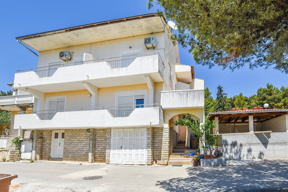Apartments Calida B
