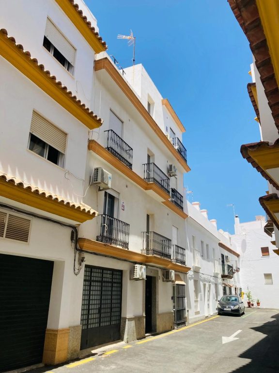 Nuevo Apartamento Conil WIFI y AIRE AC SOLO PAREJAS O FAMILIAS