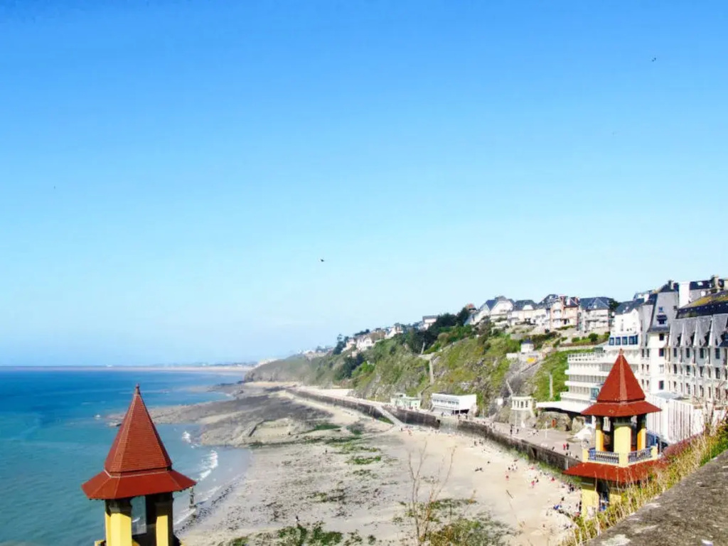 Beach & Waterfront