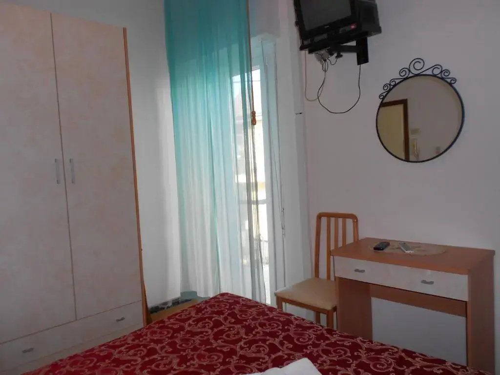 Economy room