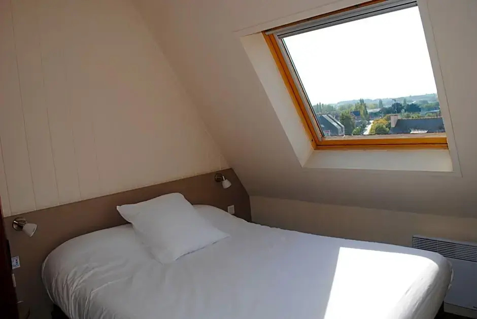 Economy room