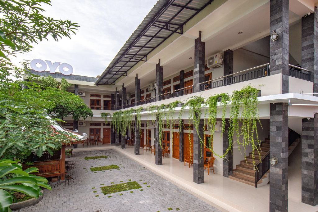 Joglo Manggisan Syariah in Baturetno