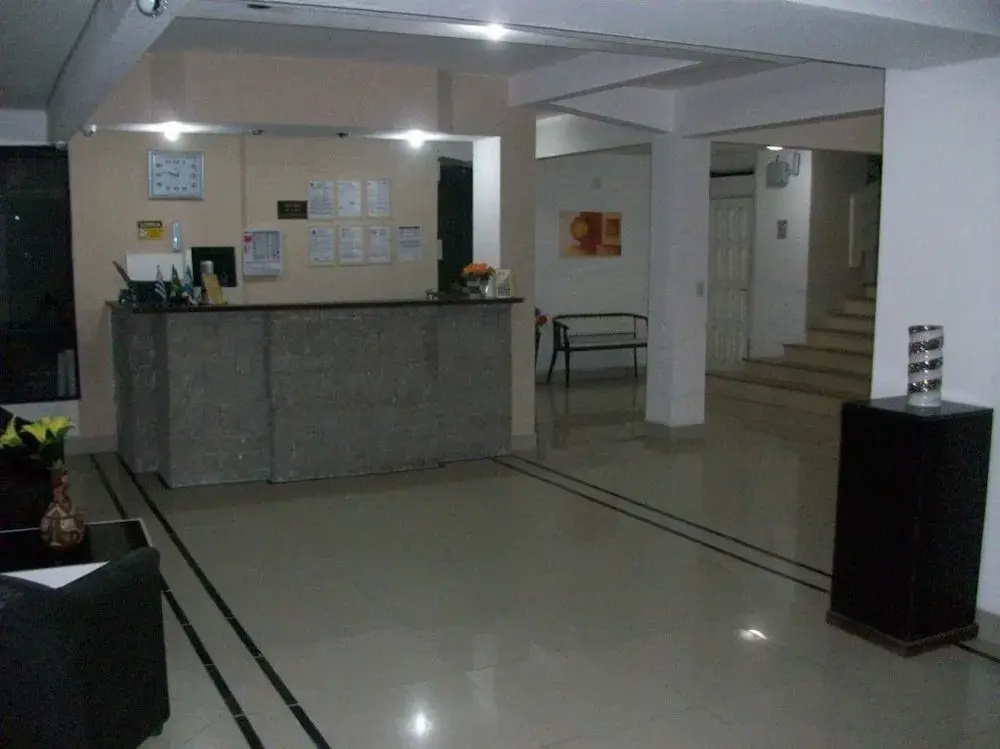 Lobby & Reception