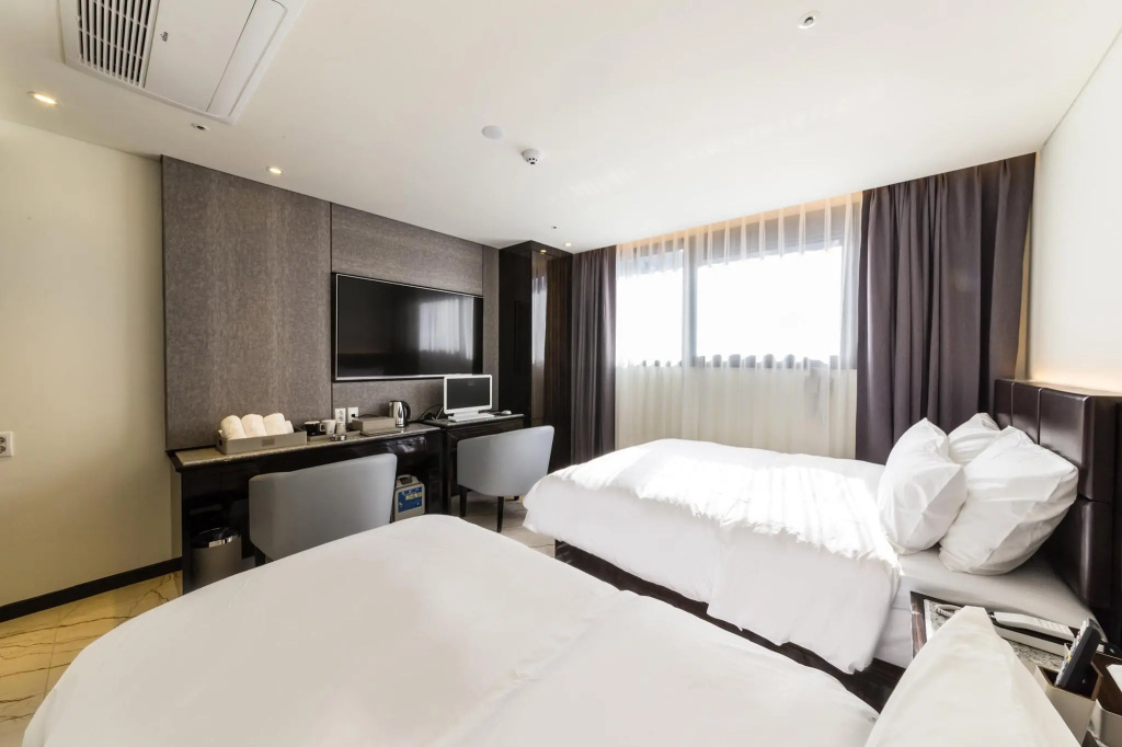 Guri Galmae Indi Present Hotel — 3