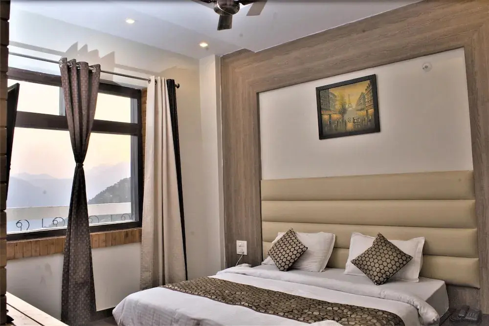 Premium Double room (full double bed)