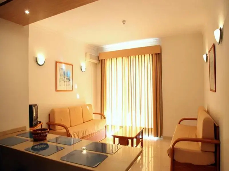 Aparthotel Calema Avenida Jardim - Chambres