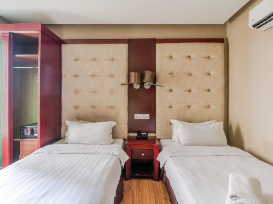 Celyn City Hotel