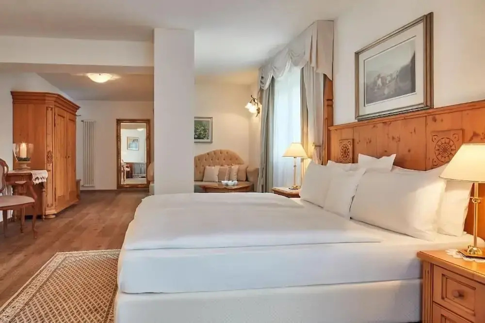Standard Double room with balcony (full double bed)