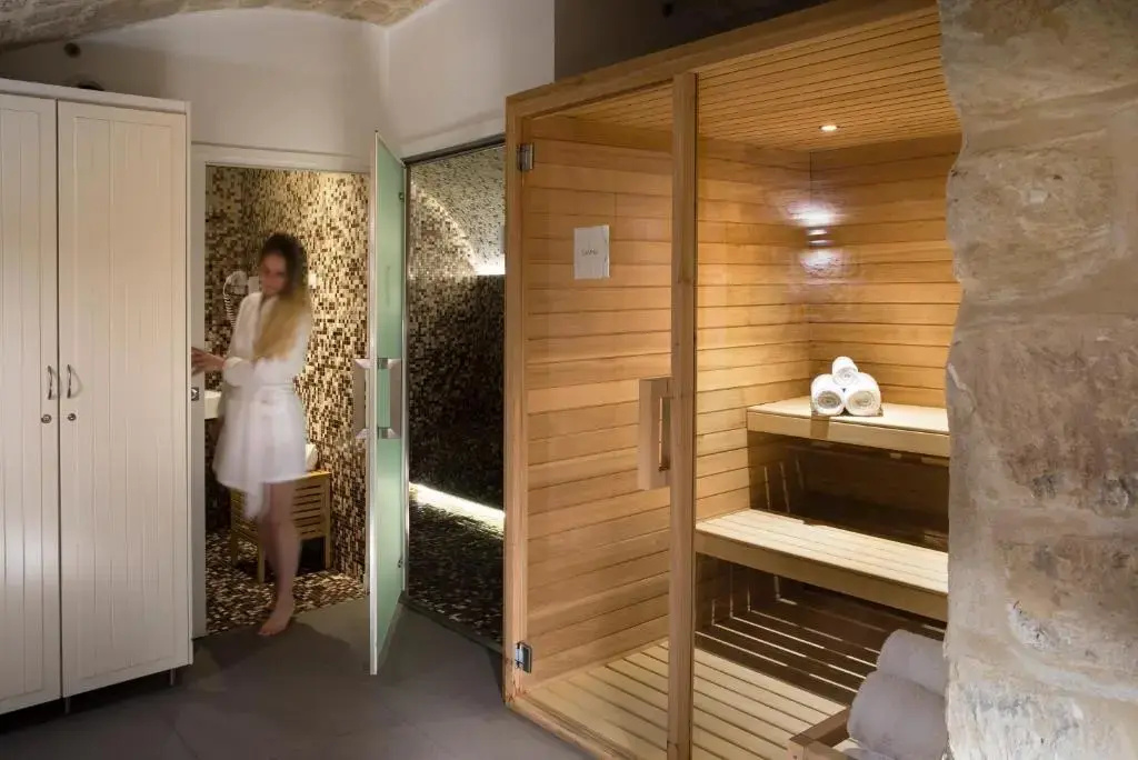 Hotel R de Paris 123