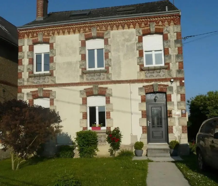Voir la photo 1 — La Pie Grièche