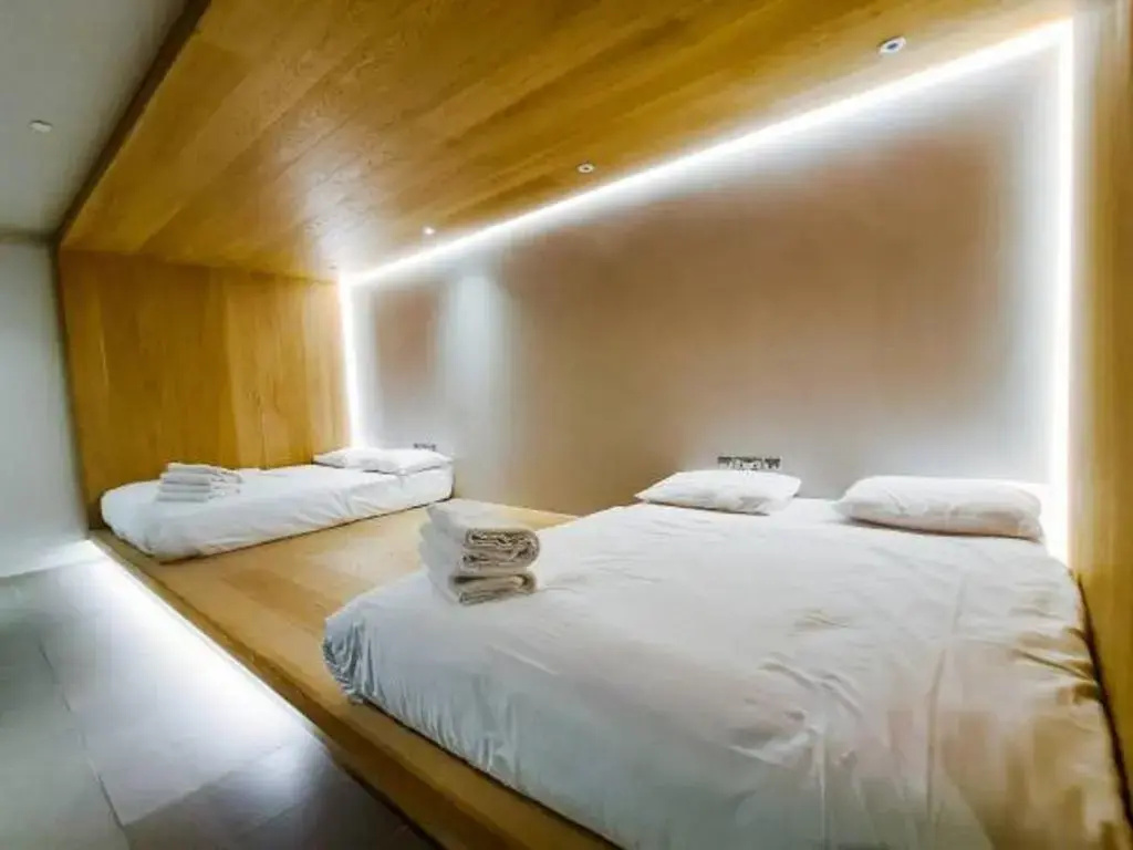Quadruple Cocoon