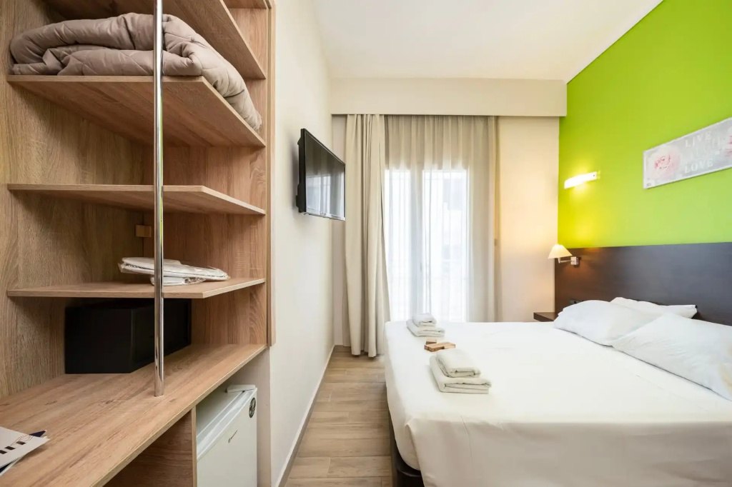 Economy Double room with balcony (full double bed)