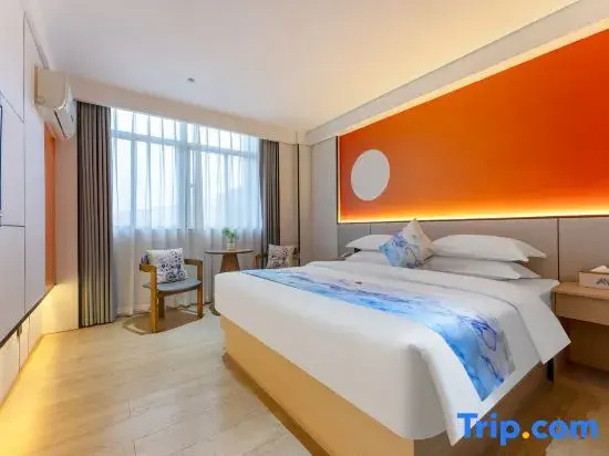 Business Double room (full double bed)